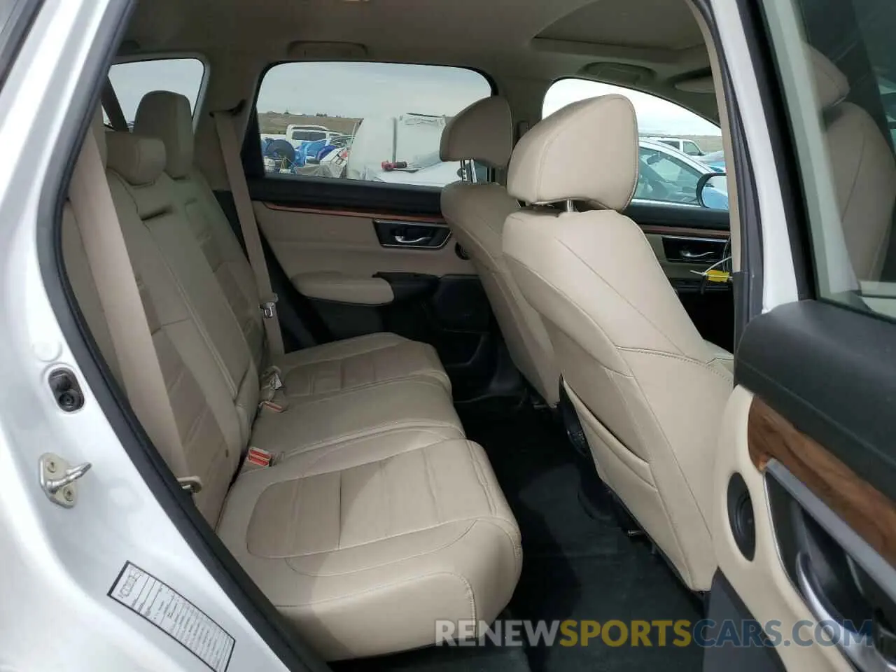 10 fotografías del automóvil dañado 7FARW2H95KE015140 HONDA CRV 2019