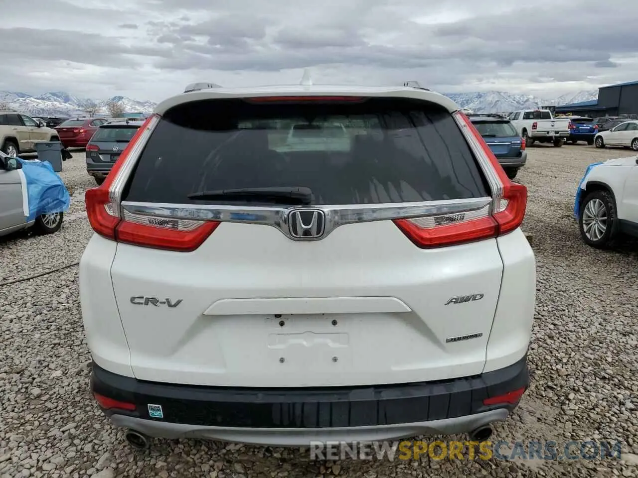 6 fotografías del automóvil dañado 7FARW2H95KE015140 HONDA CRV 2019