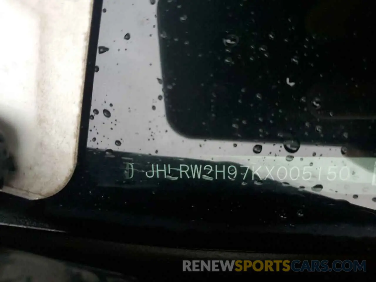 13 fotografías del automóvil dañado JHLRW2H97KX005150 HONDA CRV 2019