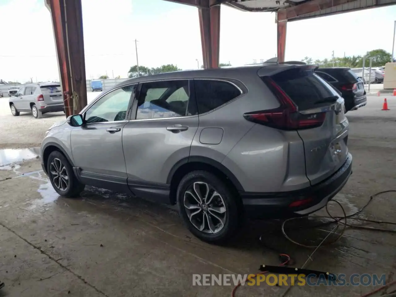 2 fotografías del automóvil dañado 2HKRW2H57LH656897 HONDA CRV 2020