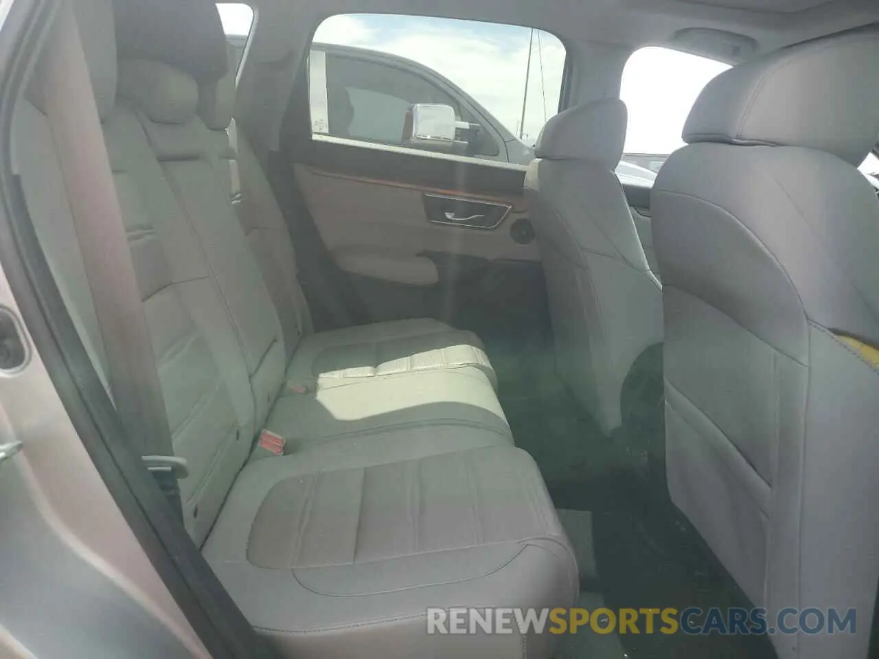 11 fotografías del automóvil dañado 2HKRW2H86LH687343 HONDA CRV 2020