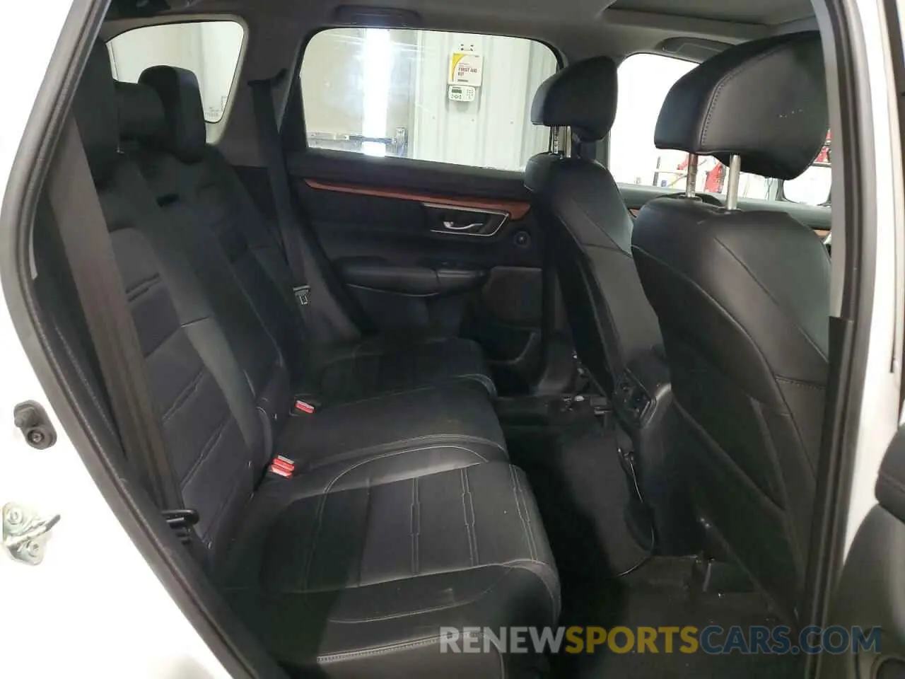 11 fotografías del automóvil dañado 2HKRW2H89LH207652 HONDA CRV 2020