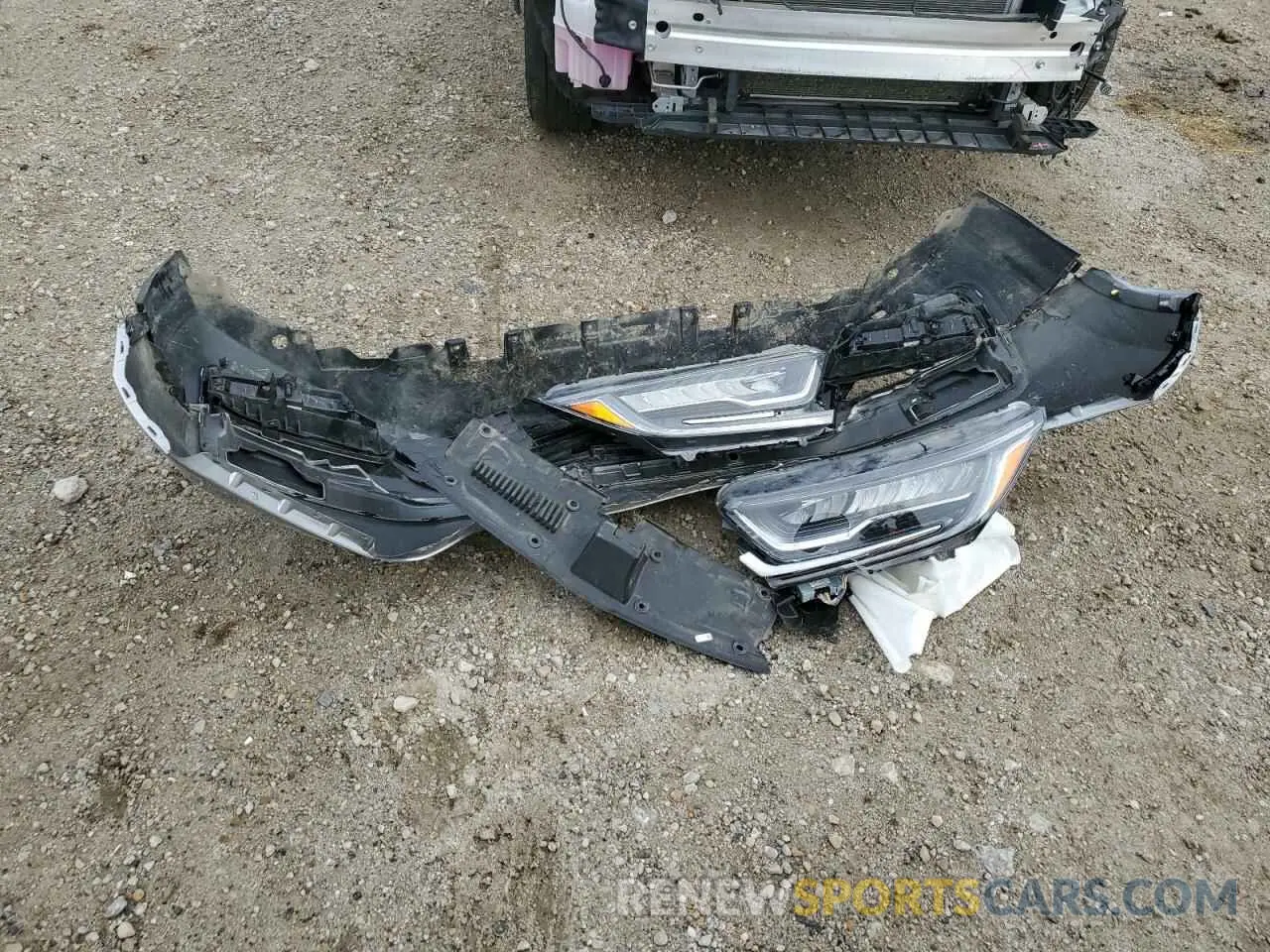 13 fotografías del automóvil dañado 2HKRW2H99LH232348 HONDA CRV 2020