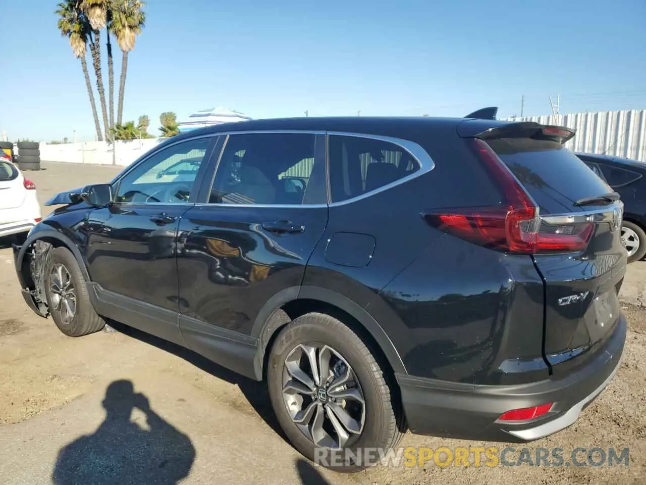 2 fotografías del automóvil dañado 5J6RW2H59LA015543 HONDA CRV 2020