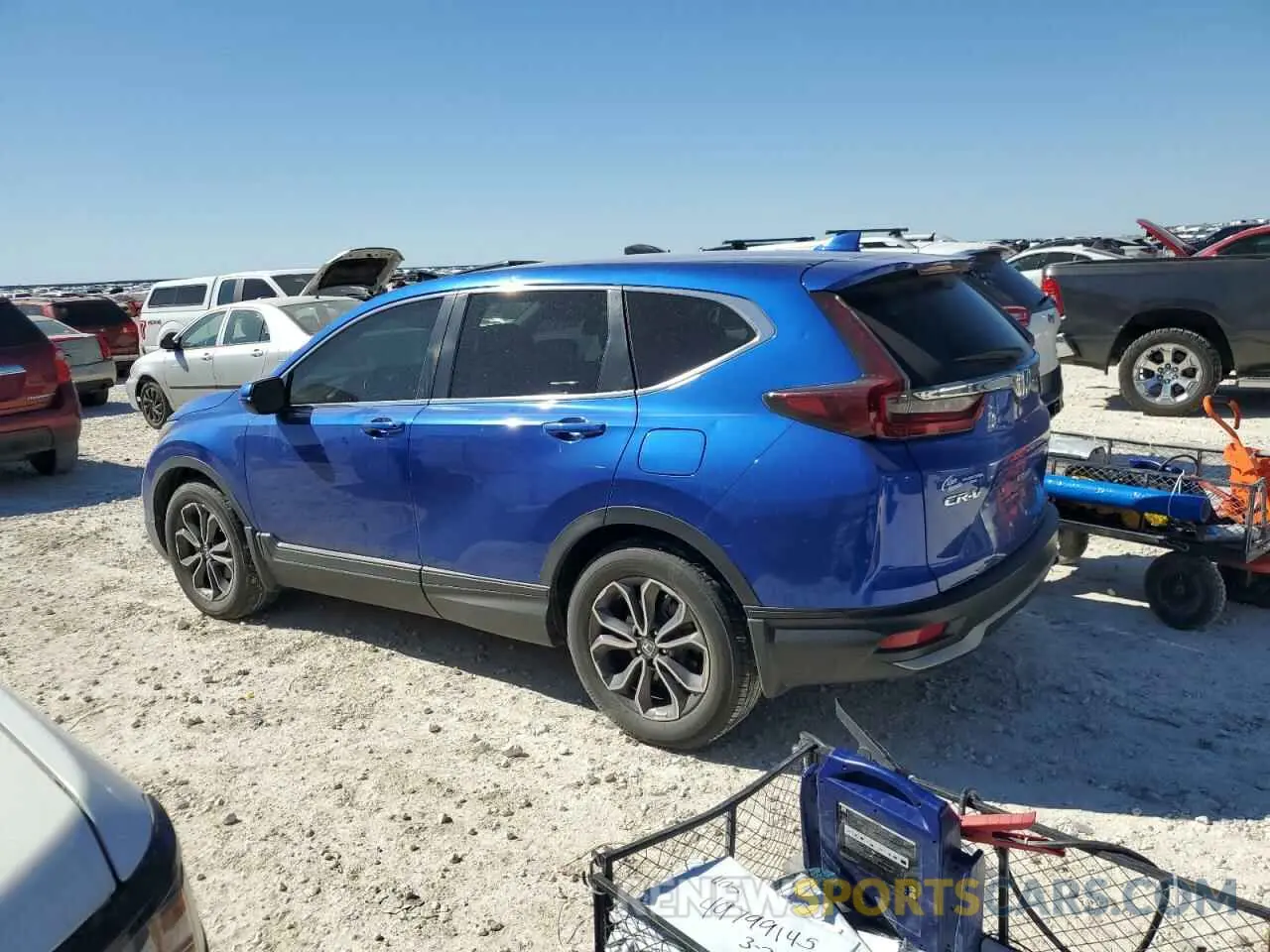 2 fotografías del automóvil dañado 7FARW1H87LE006703 HONDA CRV 2020
