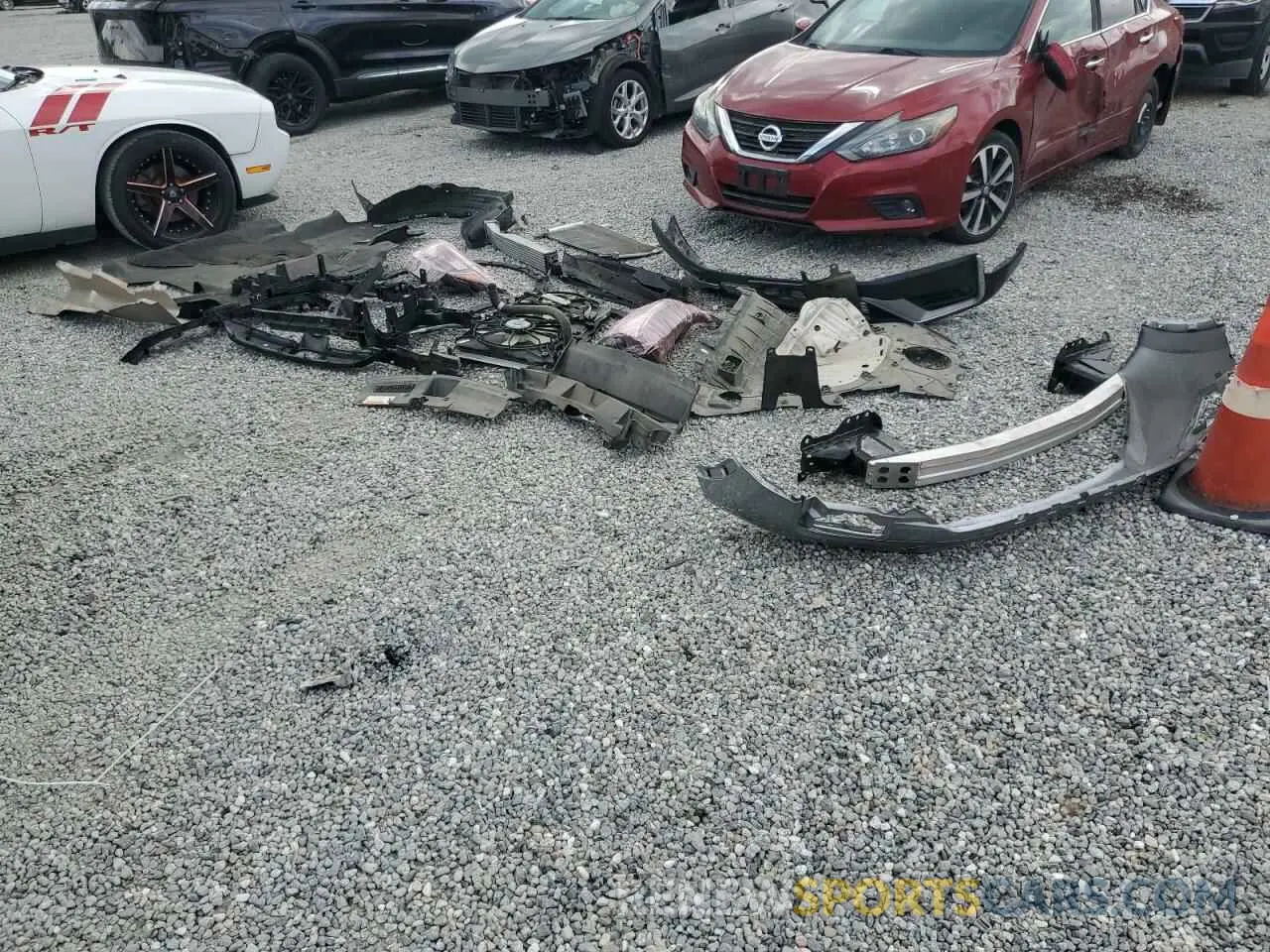 13 fotografías del automóvil dañado 7FARW1H90LE001447 HONDA CRV 2020