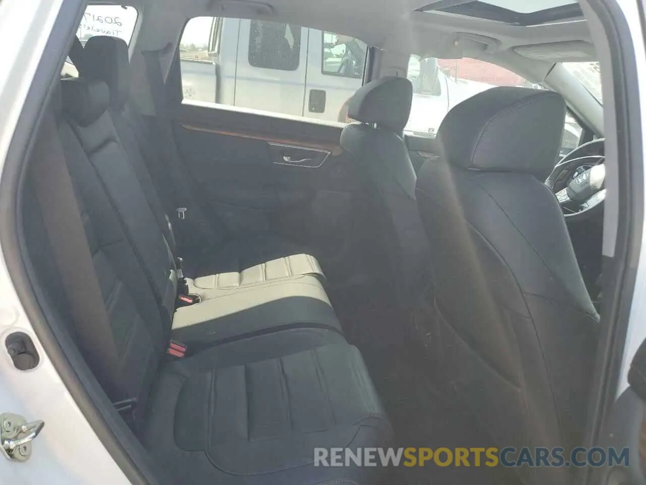 10 fotografías del automóvil dañado 7FARW2H84LE001111 HONDA CRV 2020