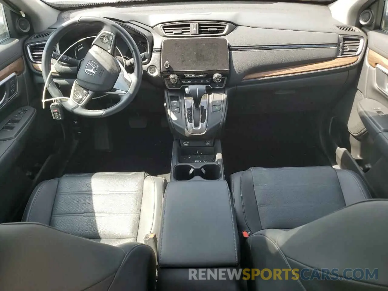 8 fotografías del automóvil dañado 7FARW2H84LE001111 HONDA CRV 2020