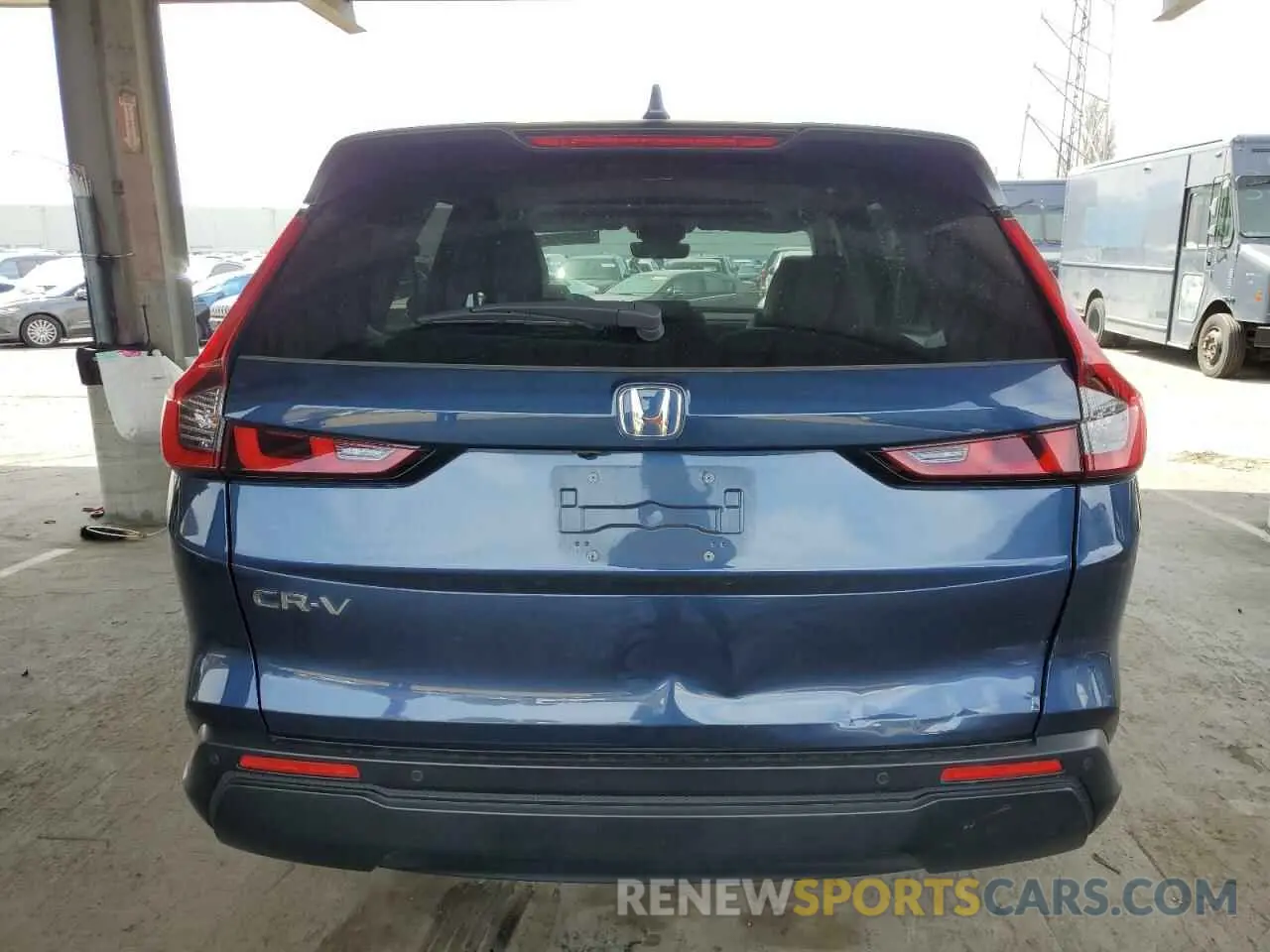 6 fotografías del automóvil dañado 2HKRS3H71PH302172 HONDA CRV 2023