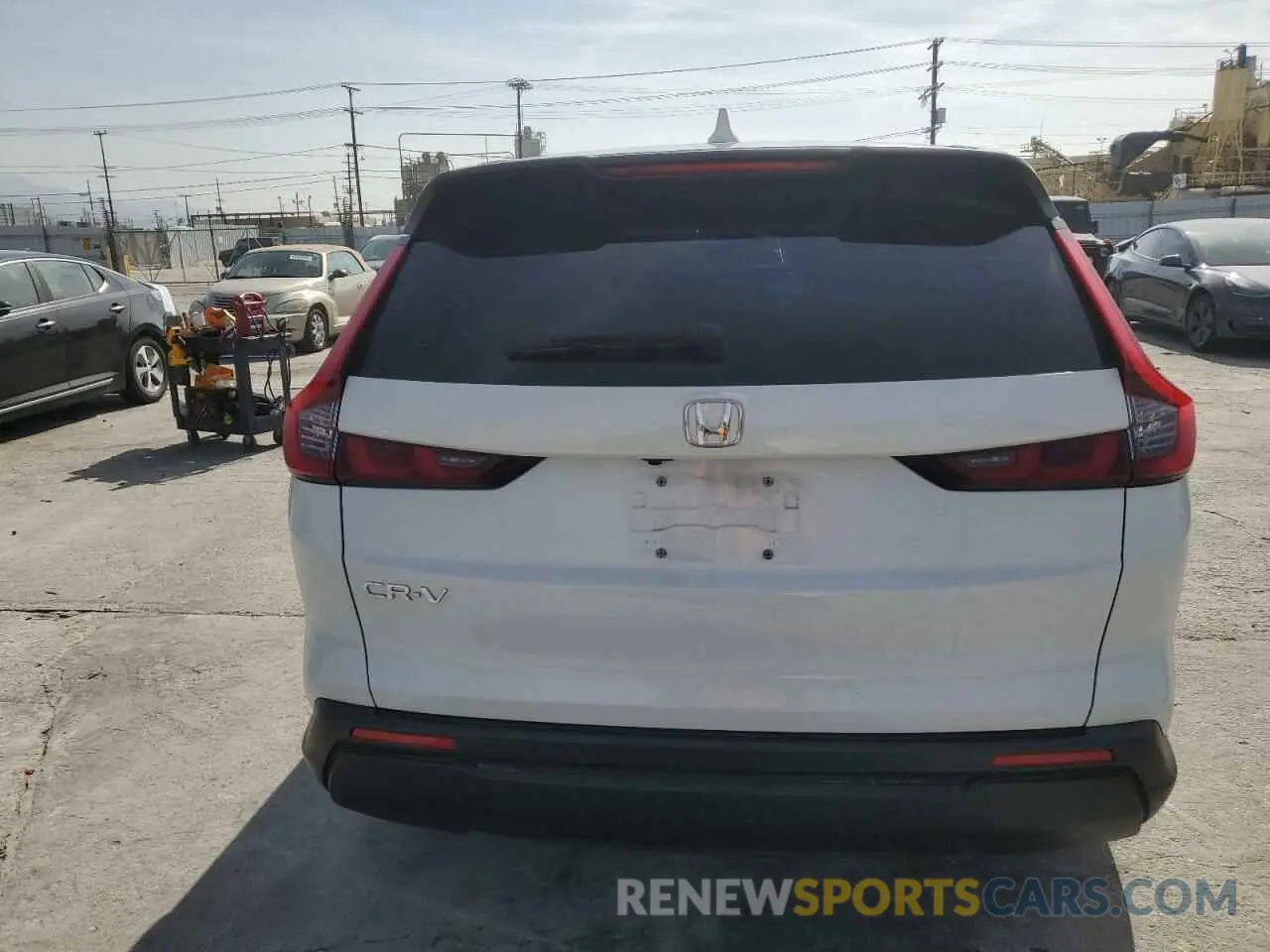 6 fotografías del automóvil dañado 2HKRS3H76PH304533 HONDA CRV 2023