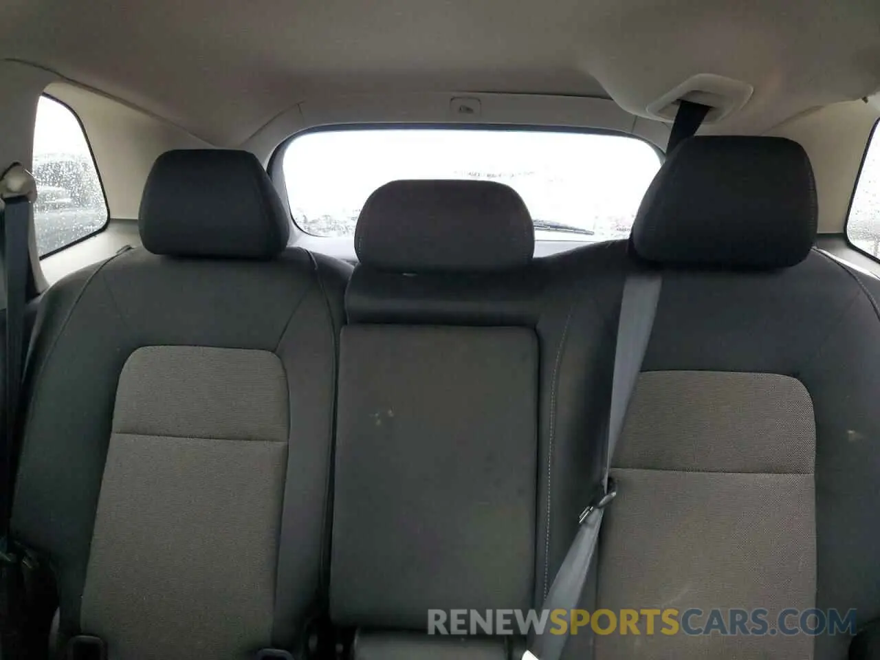 10 fotografías del automóvil dañado 2HKRS4H44PH430532 HONDA CRV 2023