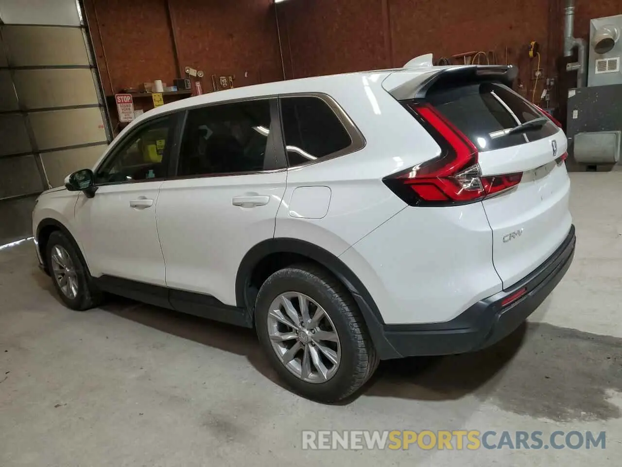 2 fotografías del automóvil dañado 2HKRS4H74PH406158 HONDA CRV 2023
