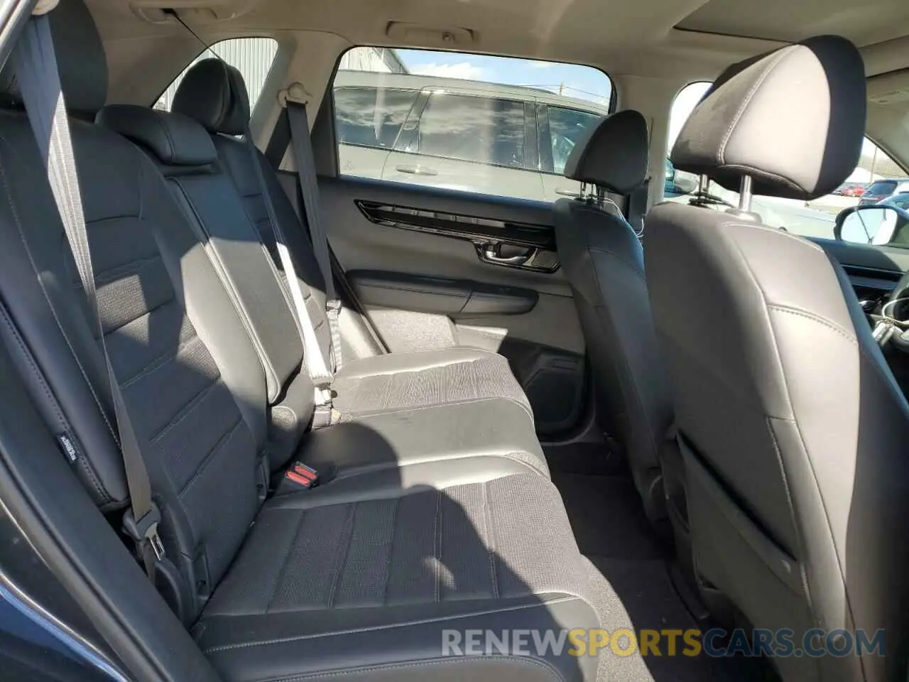 10 fotografías del automóvil dañado 2HKRS4H79PH418239 HONDA CRV 2023