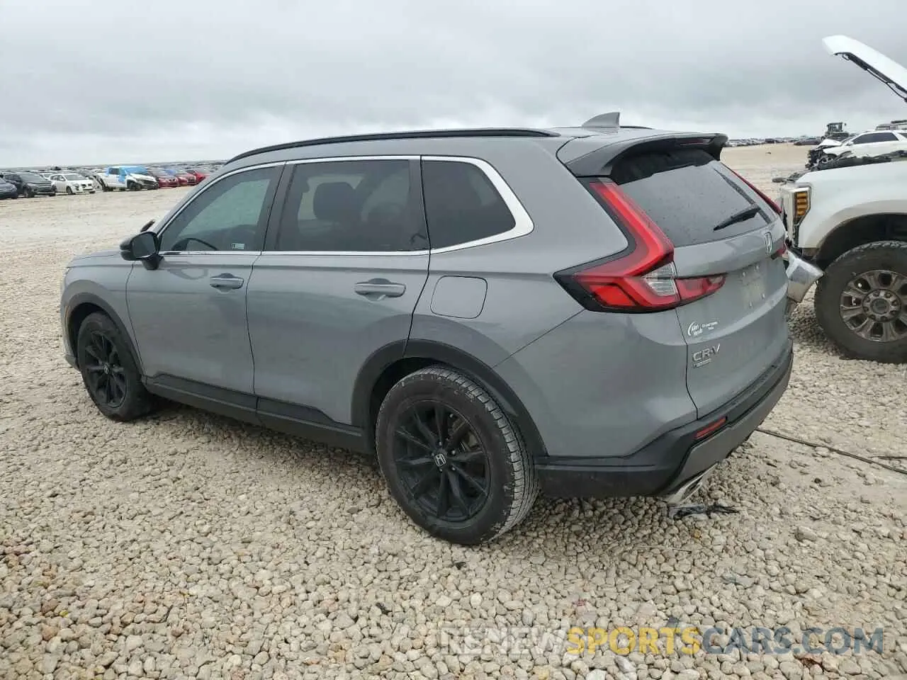 2 fotografías del automóvil dañado 2HKRS5H51PH700699 HONDA CRV 2023