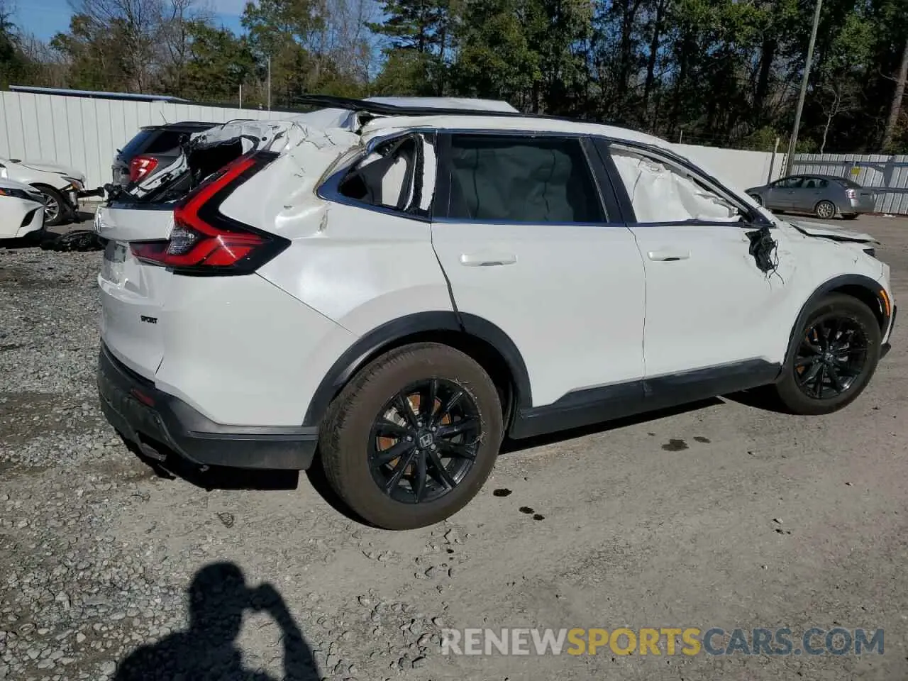 3 fotografías del automóvil dañado 2HKRS5H54PH704228 HONDA CRV 2023