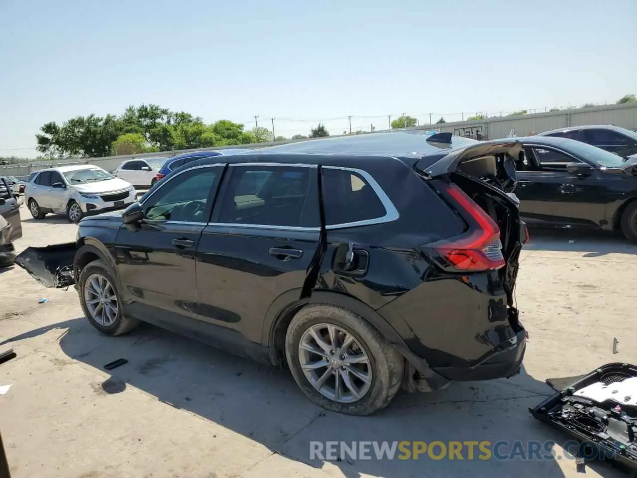 3 fotografías del automóvil dañado 5J6RS3H72PL007443 HONDA CRV 2023