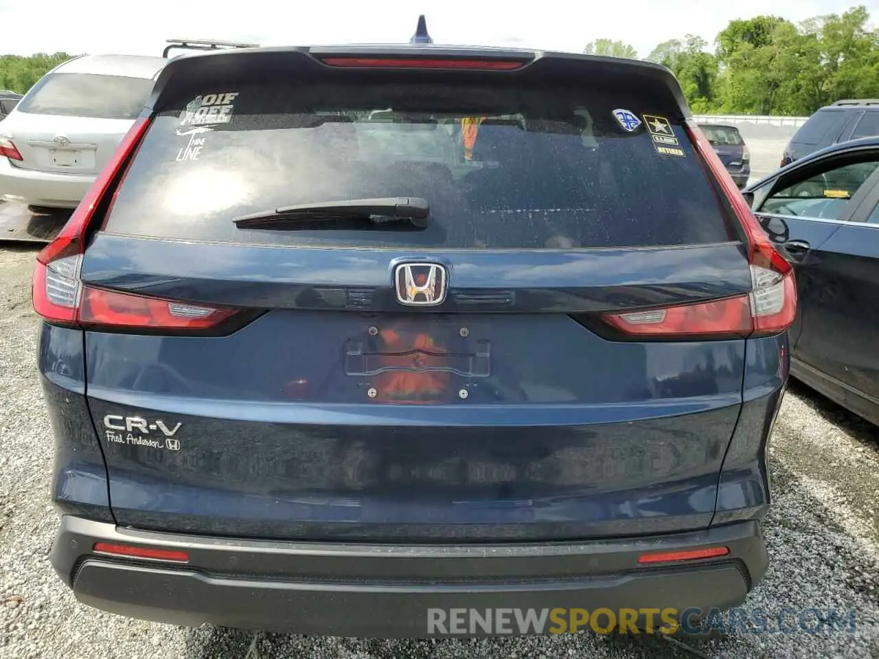 6 fotografías del automóvil dañado 5J6RS3H75PL008019 HONDA CRV 2023
