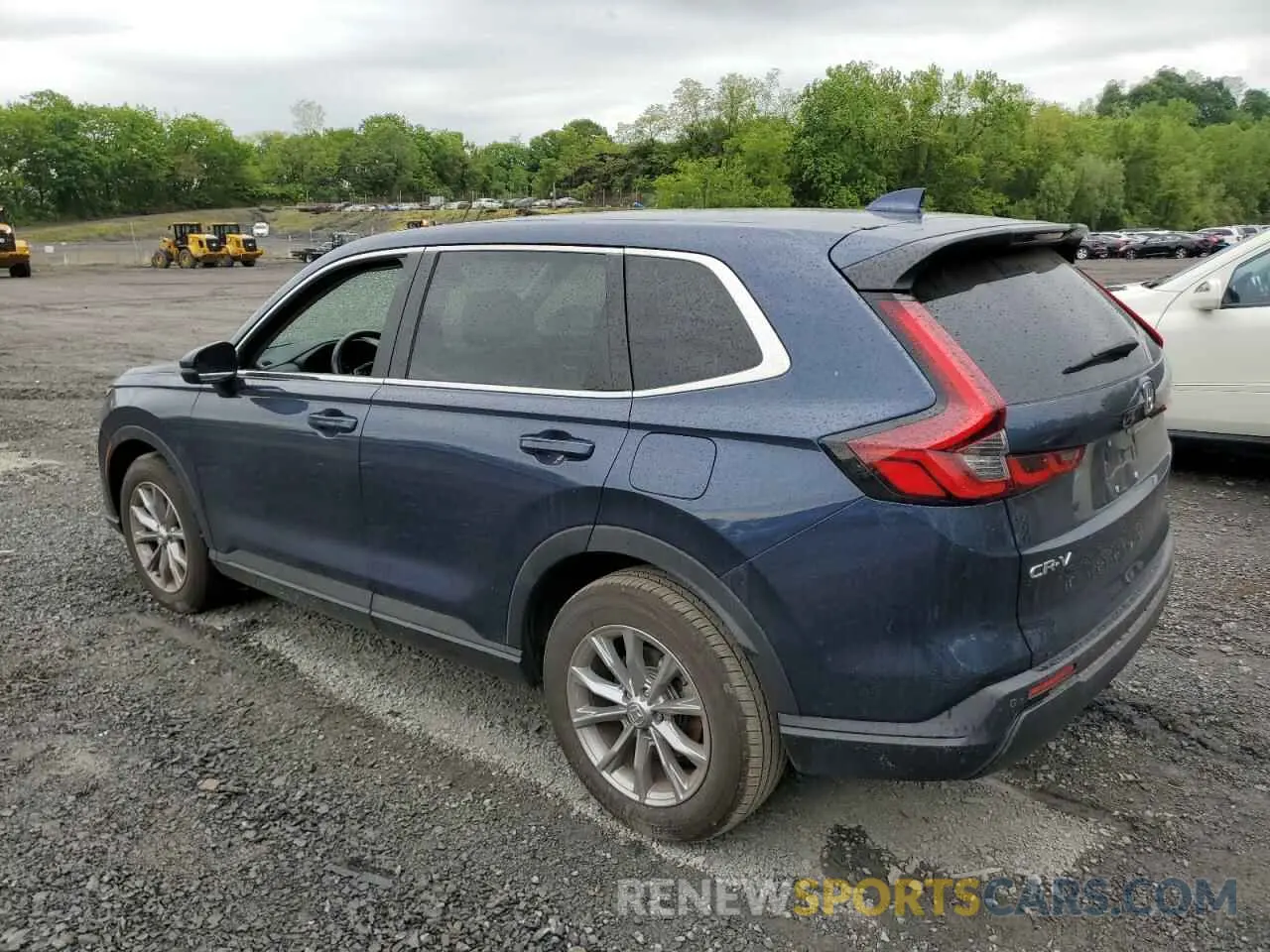 2 fotografías del automóvil dañado 7FARS4H75PE004104 HONDA CRV 2023