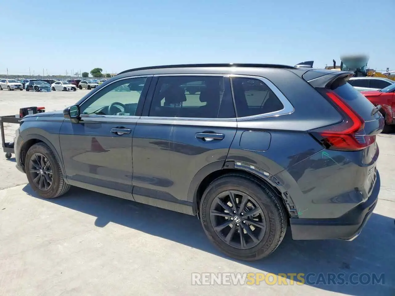 2 fotografías del automóvil dañado 7FARS5H53PE008737 HONDA CRV 2023