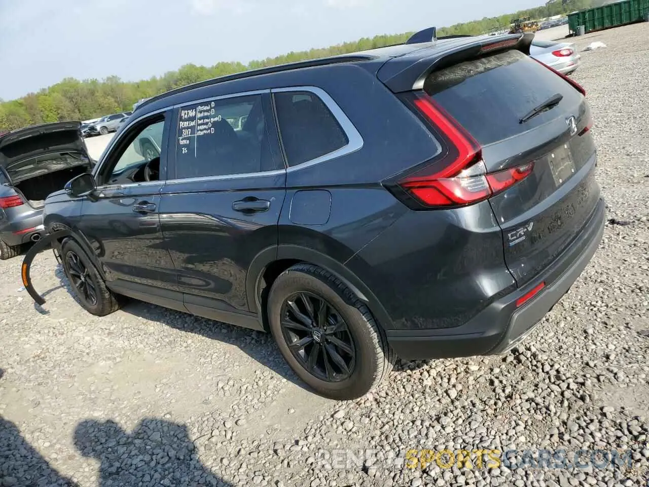 2 fotografías del automóvil dañado 7FARS5H56PE009834 HONDA CRV 2023