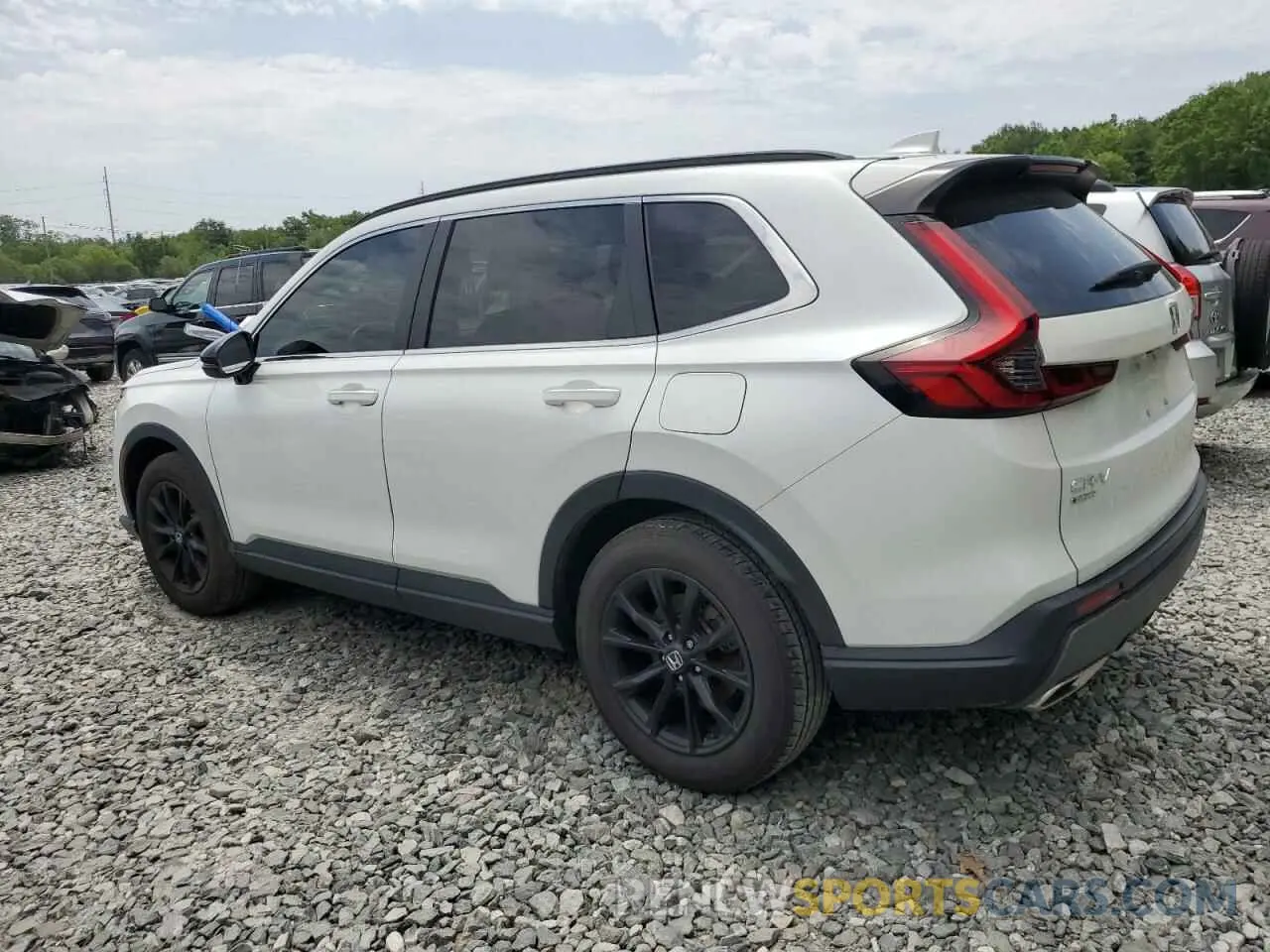 2 fotografías del automóvil dañado 7FARS6H53PE028105 HONDA CRV 2023