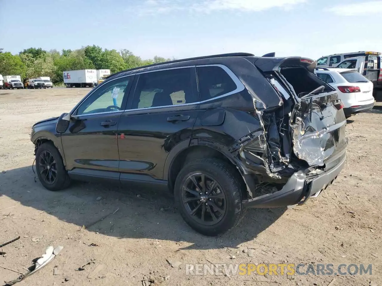 2 fotografías del automóvil dañado 7FARS6H57PE032710 HONDA CRV 2023