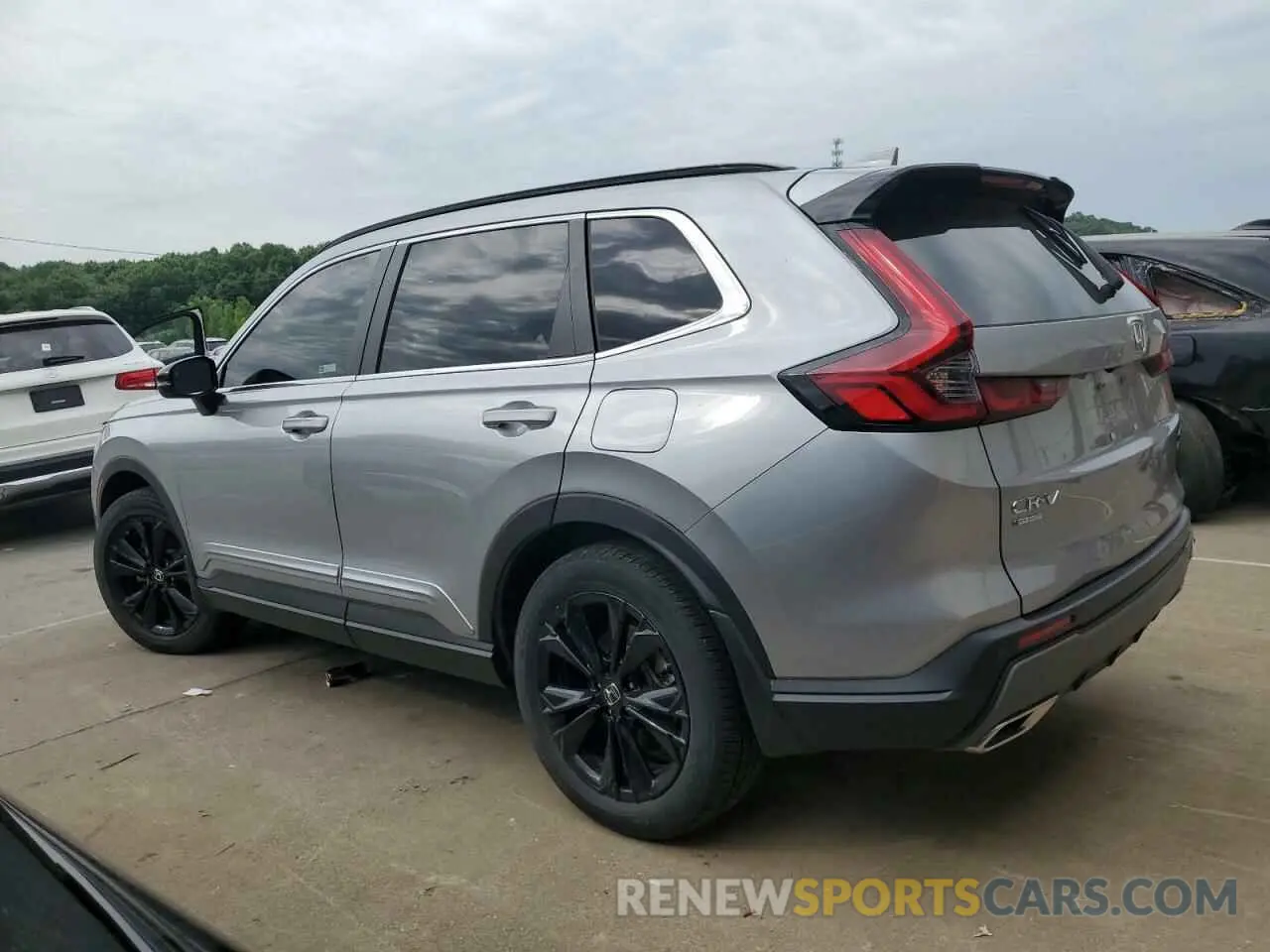 2 fotografías del automóvil dañado 7FARS6H90PE010986 HONDA CRV 2023