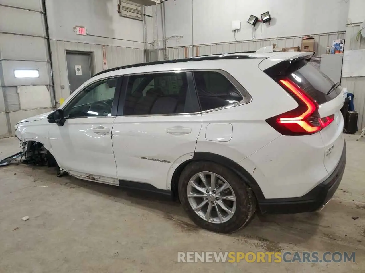 2 fotografías del automóvil dañado 7FARS6H91PE014772 HONDA CRV 2023
