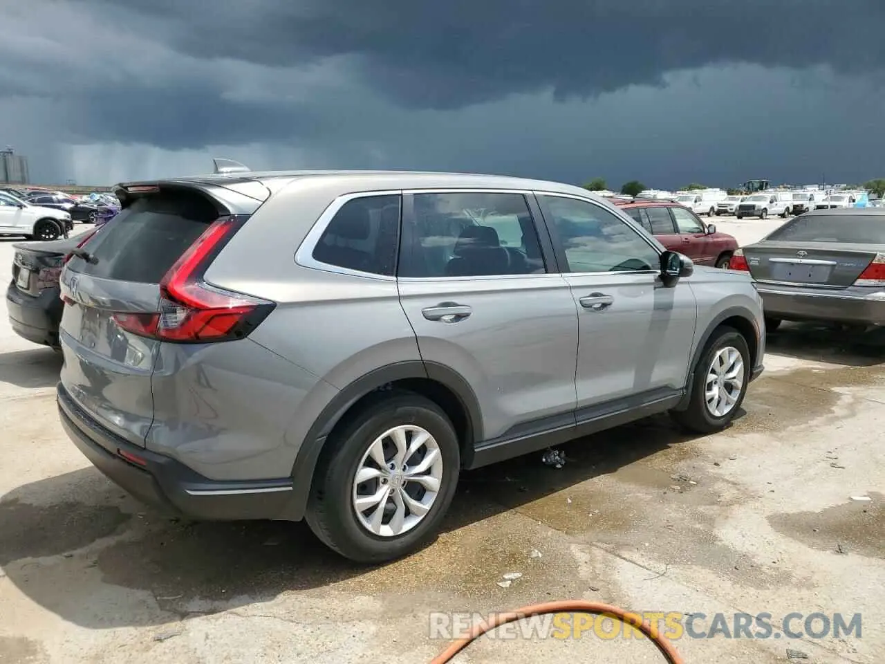 3 fotografías del automóvil dañado 2HKRS3H27RH307318 HONDA CRV 2024
