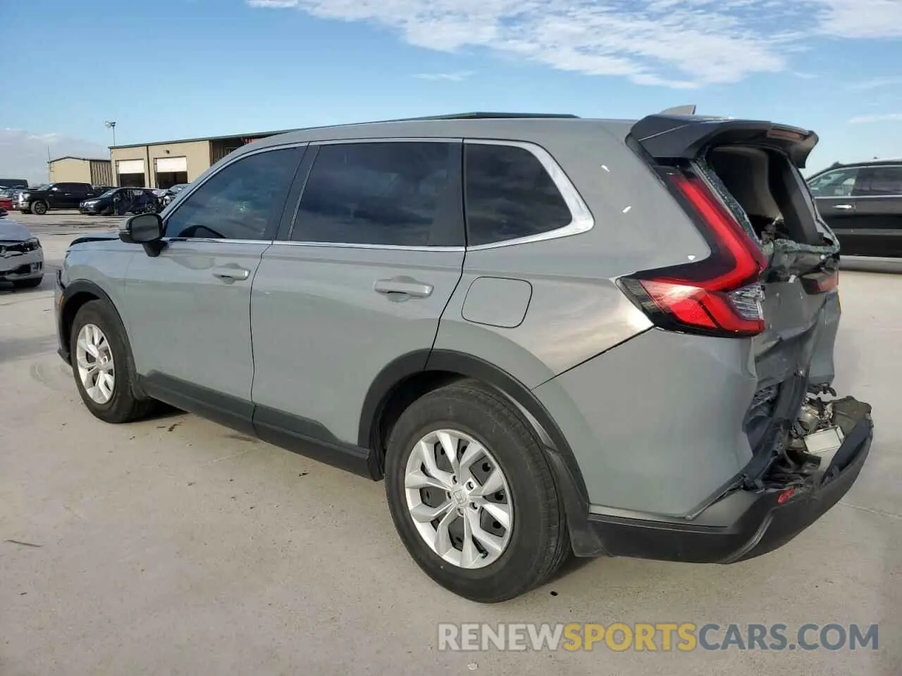 2 fotografías del automóvil dañado 2HKRS3H28RH310647 HONDA CRV 2024