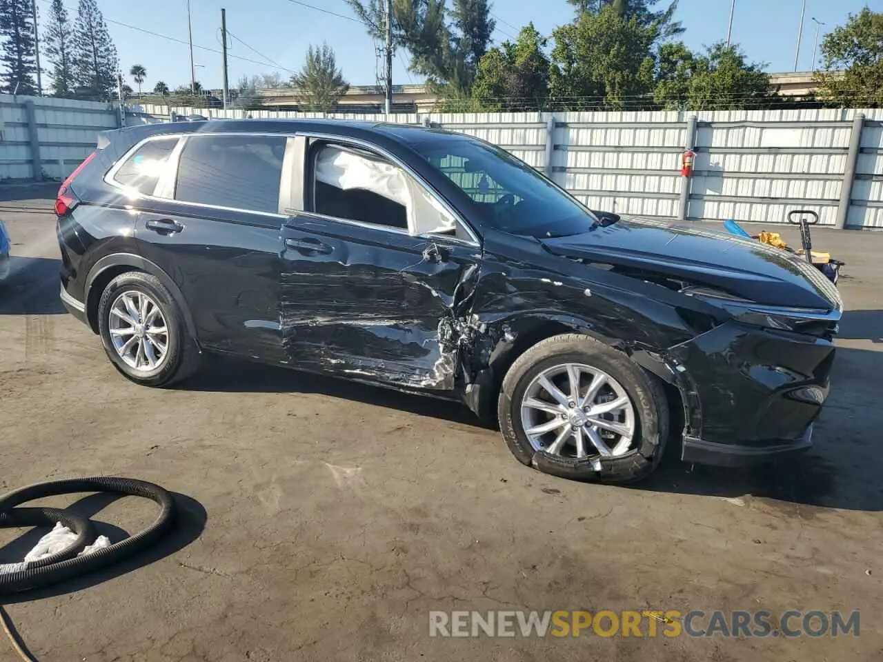 4 fotografías del automóvil dañado 2HKRS3H71RH324630 HONDA CRV 2024