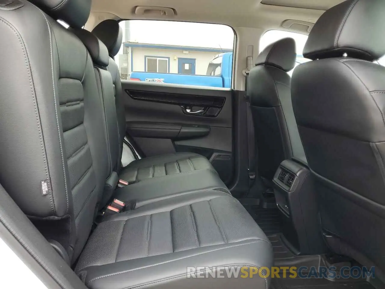 11 fotografías del automóvil dañado 2HKRS3H72RH300014 HONDA CRV 2024
