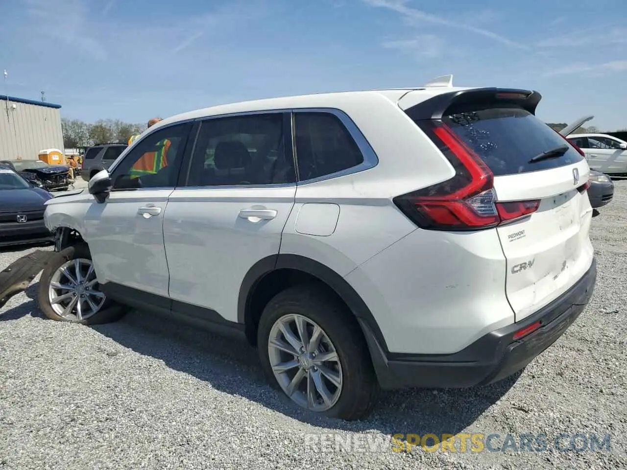2 fotografías del automóvil dañado 2HKRS4H45RH416013 HONDA CRV 2024