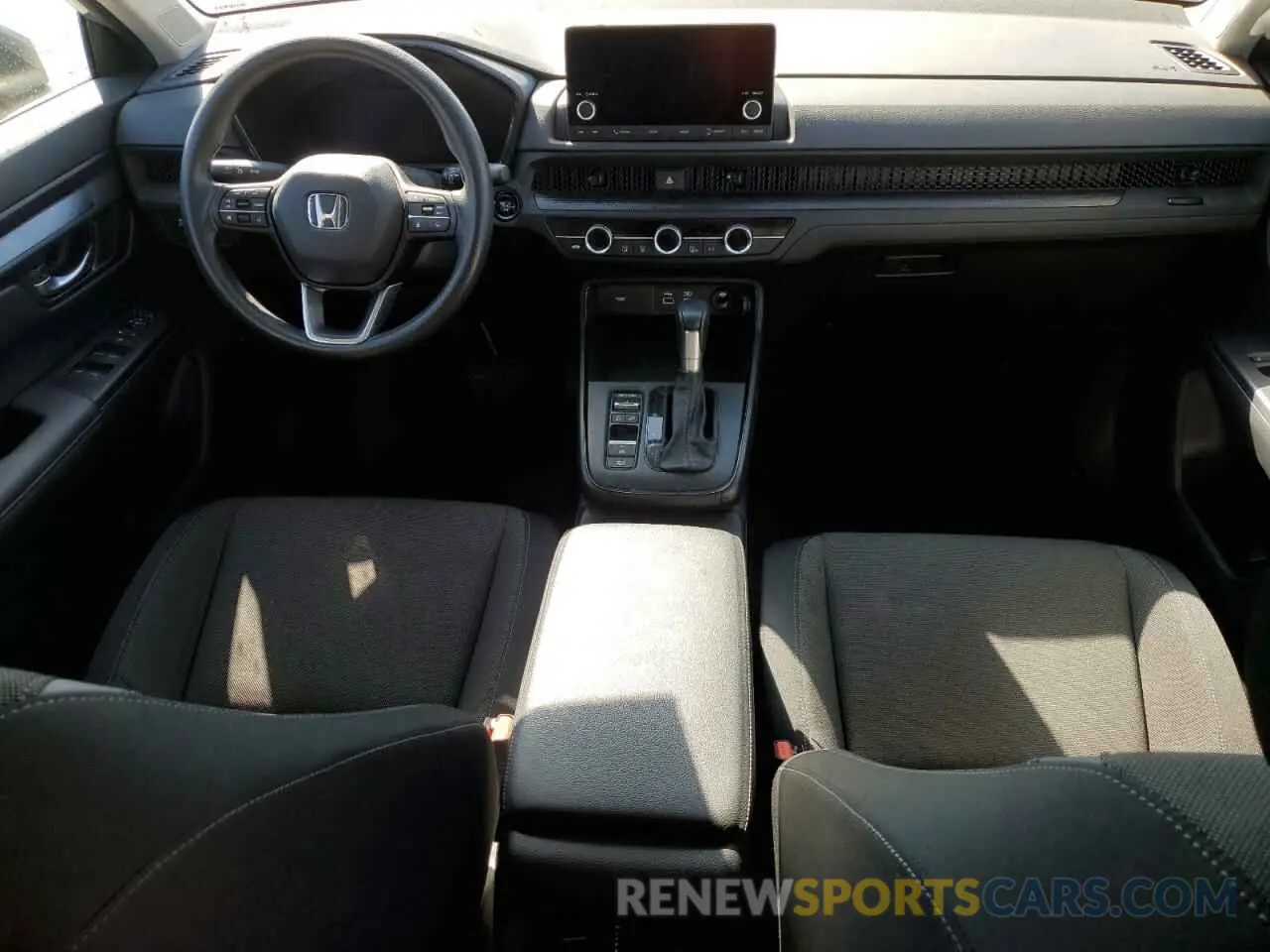 8 fotografías del automóvil dañado 2HKRS4H4XRH450061 HONDA CRV 2024