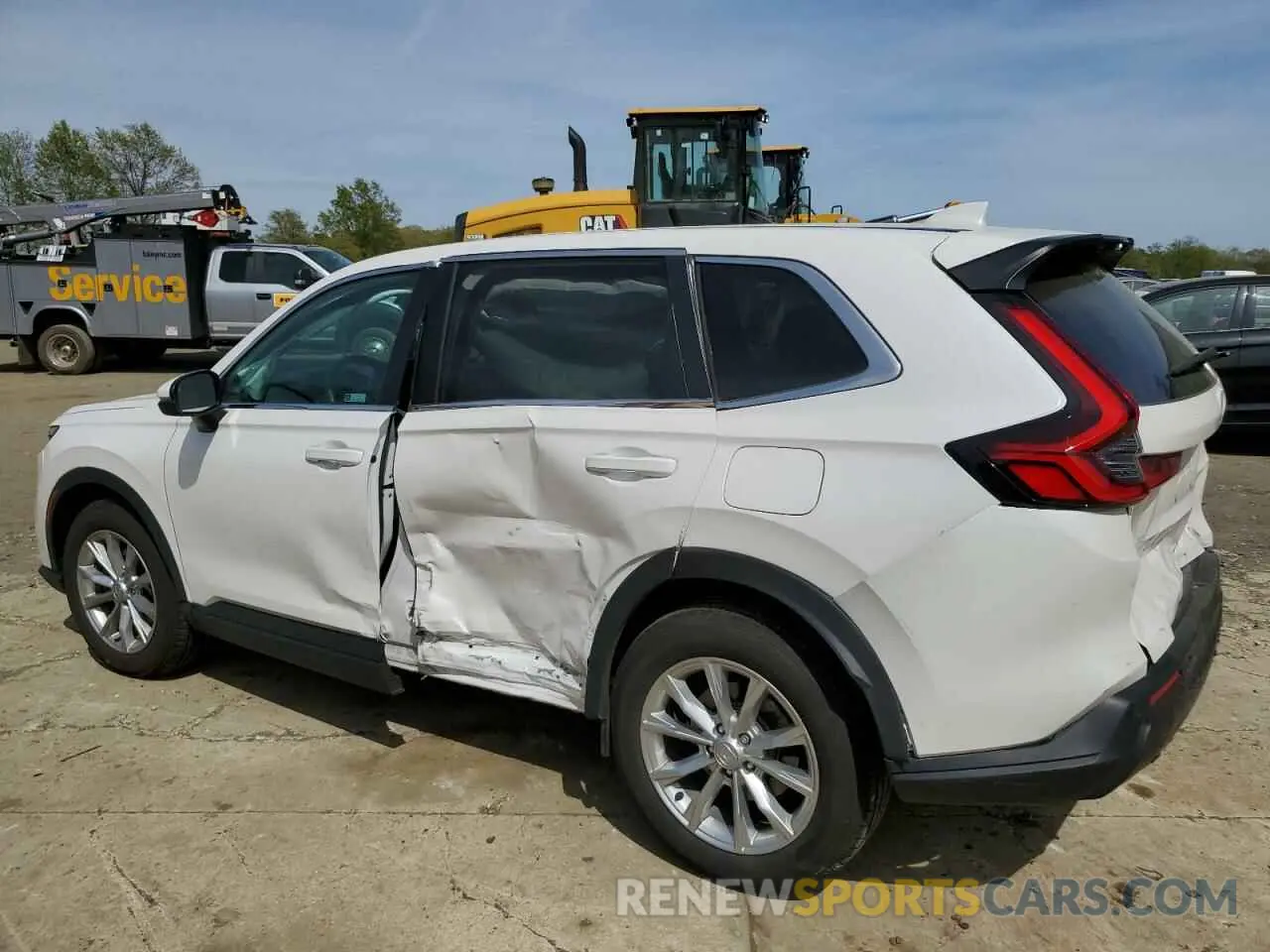 2 fotografías del automóvil dañado 2HKRS4H70RH458471 HONDA CRV 2024