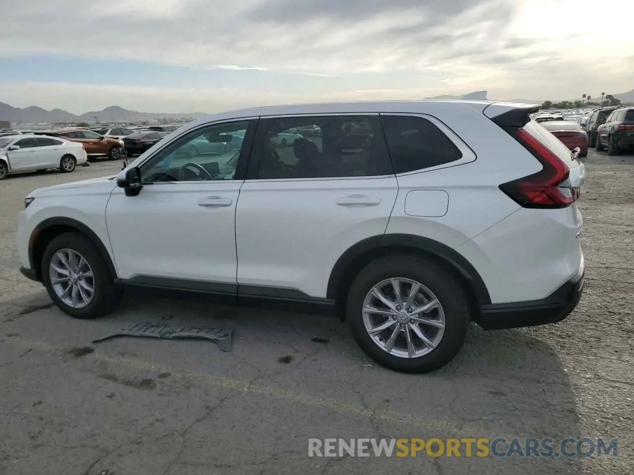 2 fotografías del automóvil dañado 2HKRS4H78RH439537 HONDA CRV 2024