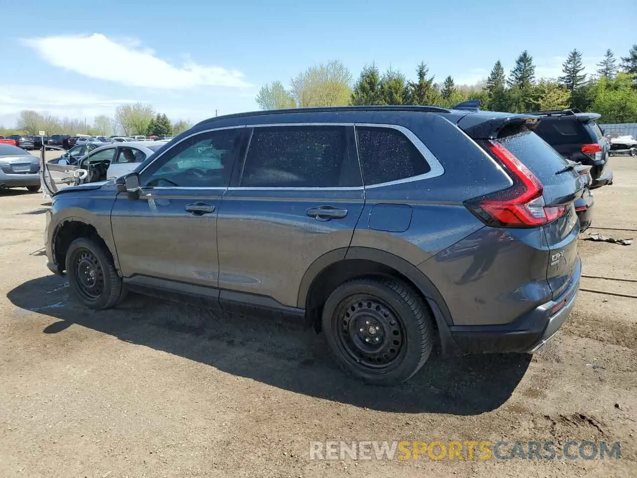2 fotografías del automóvil dañado 2HKRS6H99RH207011 HONDA CRV 2024