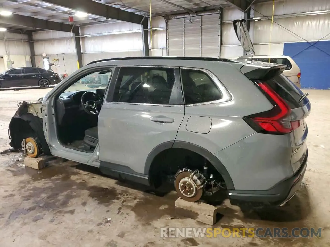 2 fotografías del automóvil dañado 5J6RS6H50RL007864 HONDA CRV 2024
