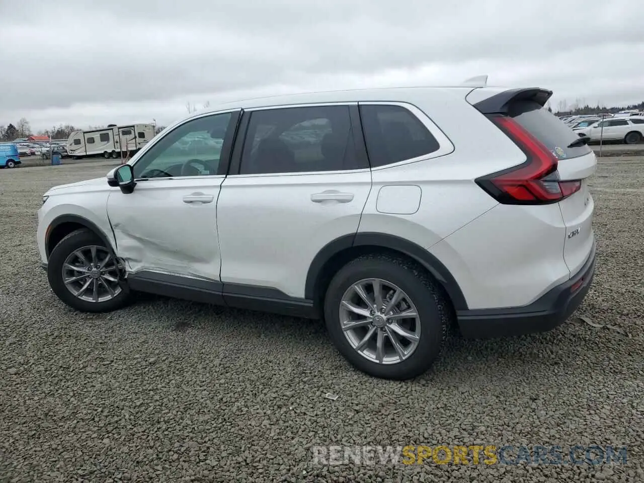 2 fotografías del automóvil dañado 7FARS4H42RE005347 HONDA CRV 2024