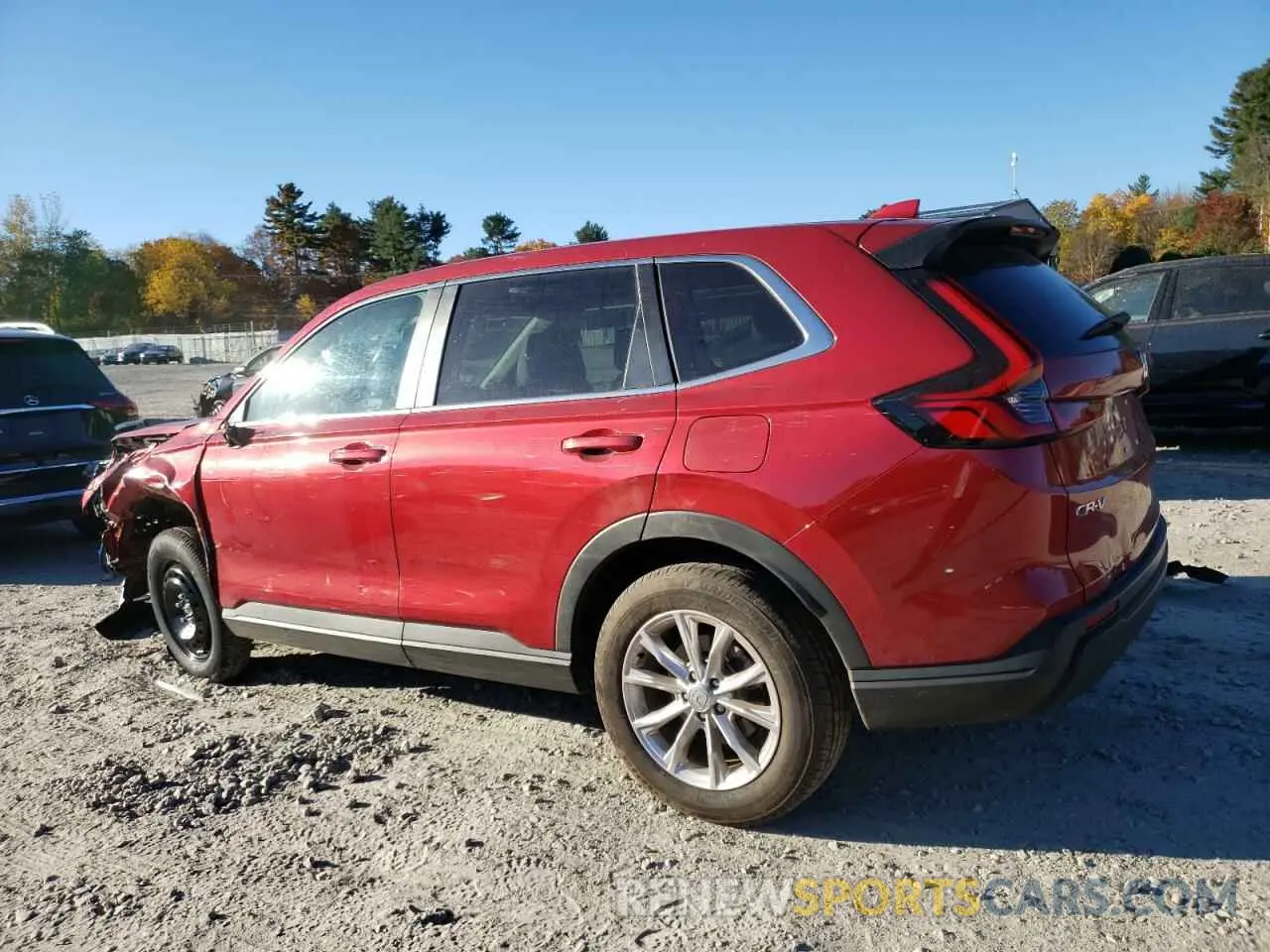 2 fotografías del automóvil dañado 7FARS4H43RE005924 HONDA CRV 2024