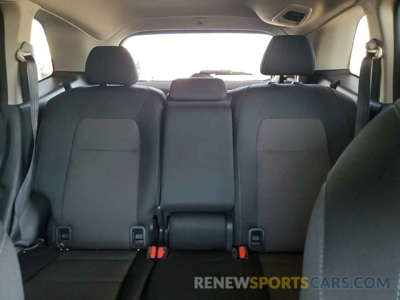 10 fotografías del automóvil dañado 7FARS4H47RE014626 HONDA CRV 2024