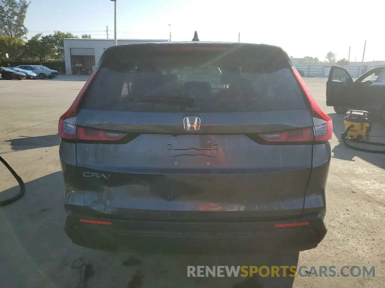 6 fotografías del automóvil dañado 7FARS4H4XRE008903 HONDA CRV 2024