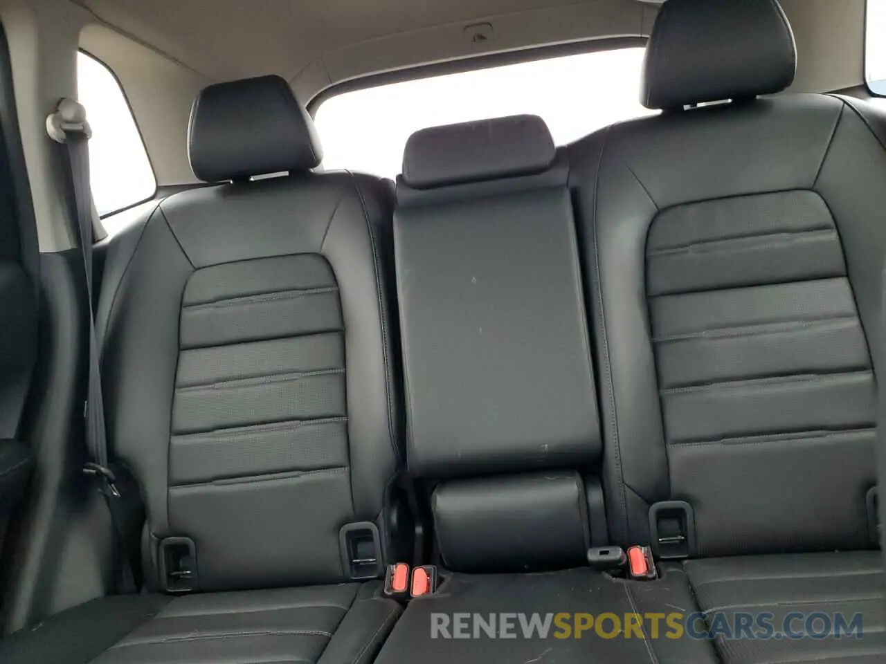 10 fotografías del automóvil dañado 7FARS4H70RE013635 HONDA CRV 2024