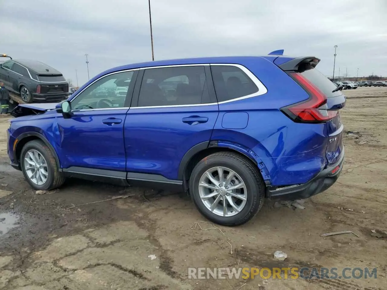 2 fotografías del automóvil dañado 7FARS4H70RE013635 HONDA CRV 2024