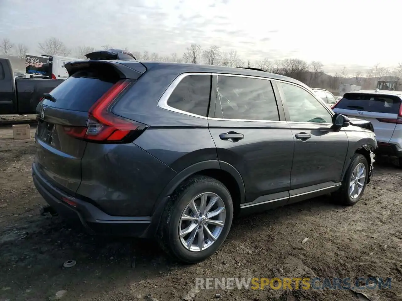 3 fotografías del automóvil dañado 7FARS4H73RE001611 HONDA CRV 2024
