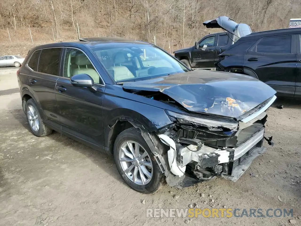 4 fotografías del automóvil dañado 7FARS4H73RE001611 HONDA CRV 2024