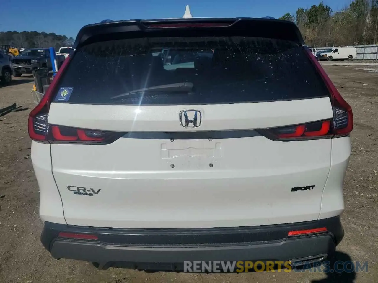 6 fotografías del automóvil dañado 7FARS5H50RE003269 HONDA CRV 2024