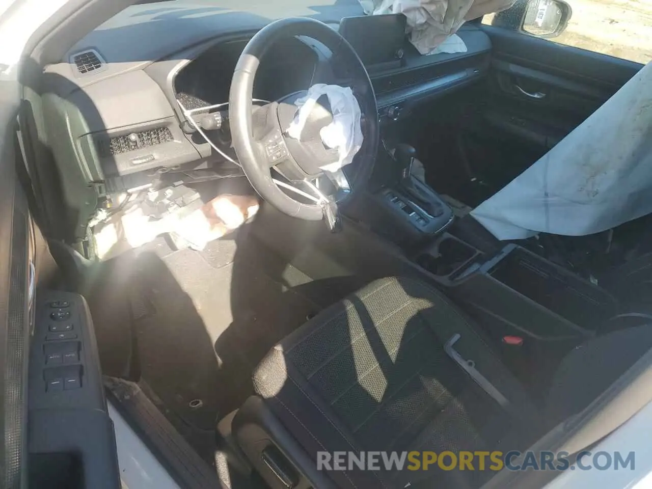 8 fotografías del automóvil dañado 7FARS5H50RE003269 HONDA CRV 2024