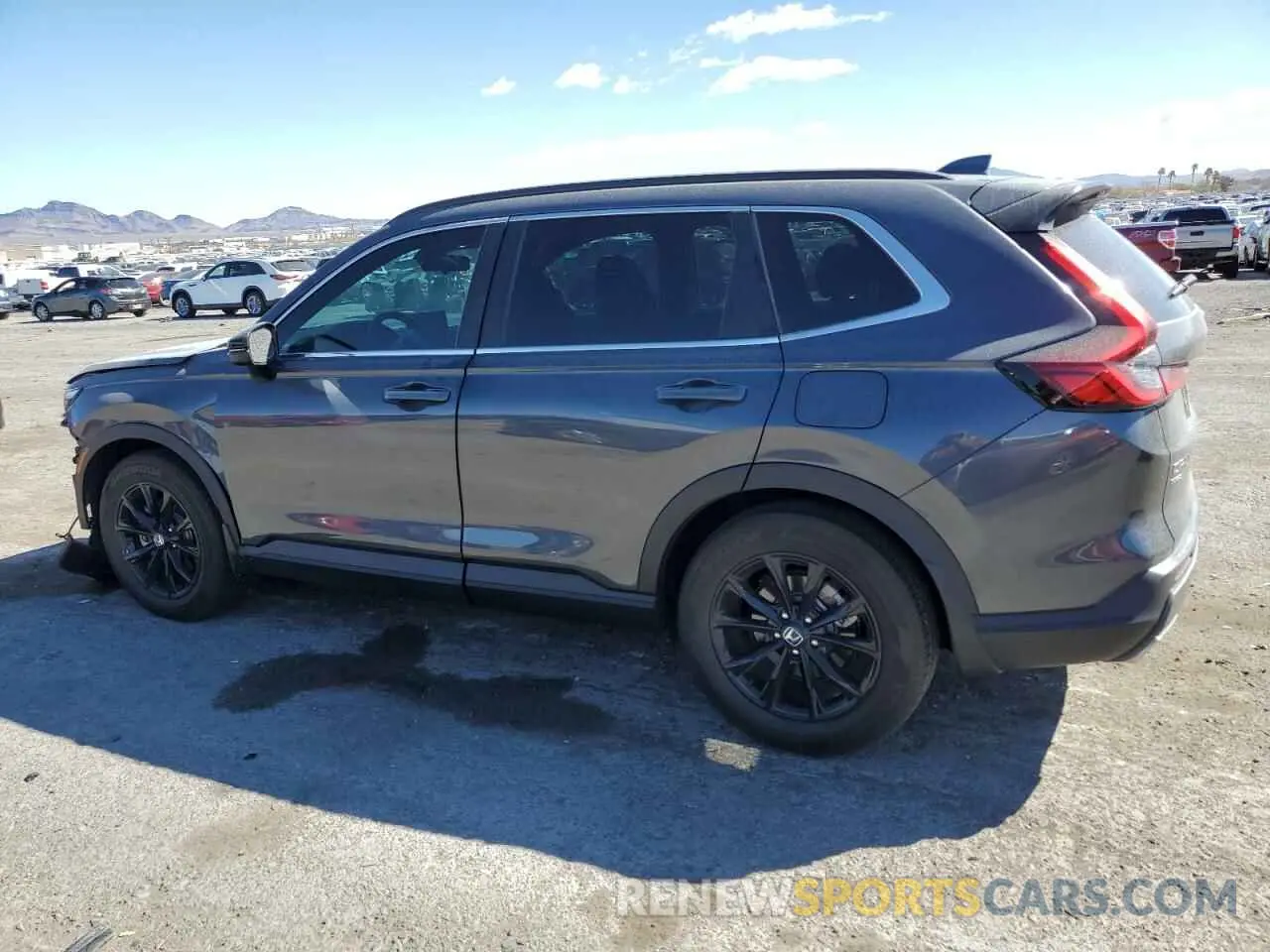 2 fotografías del automóvil dañado 7FARS5H57RE006279 HONDA CRV 2024