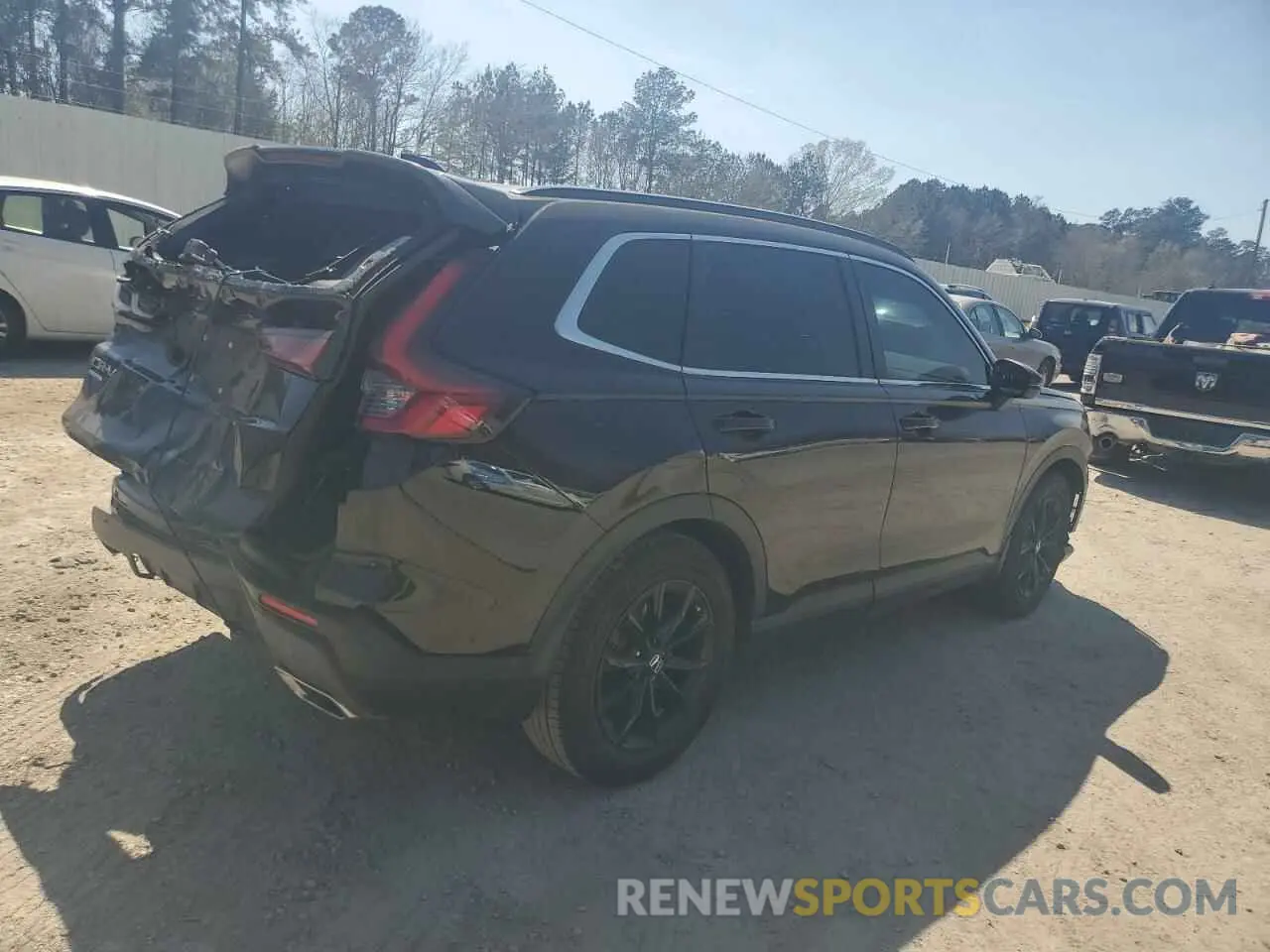 3 fotografías del automóvil dañado 7FARS5H84RE038150 HONDA CRV 2024
